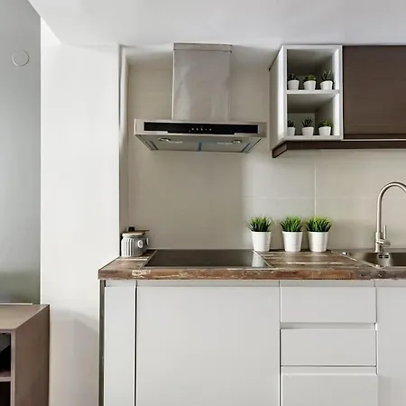 Luxury 1 Min To Metro Apartment Thessaloniki